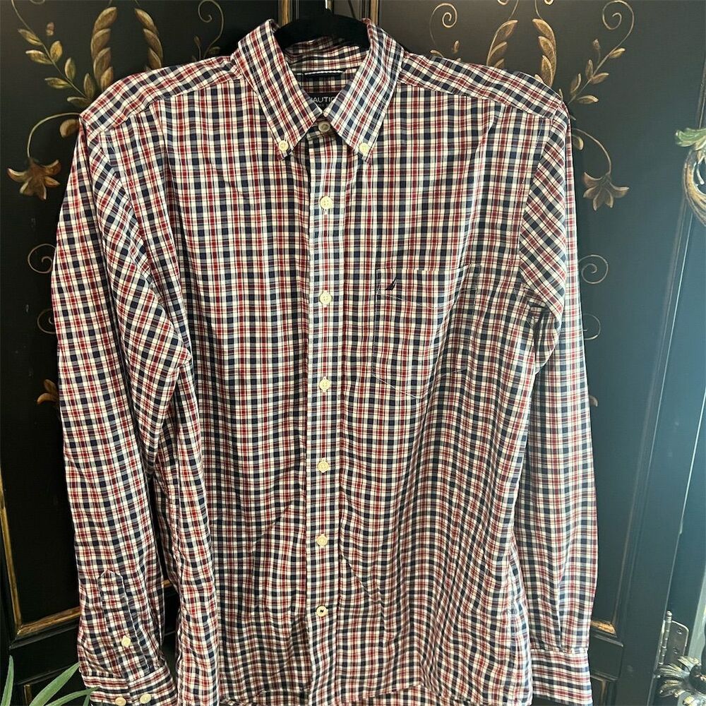 Nautica Men's Plaid Long Sleeve Button-Up Shirt Size M Multicolor